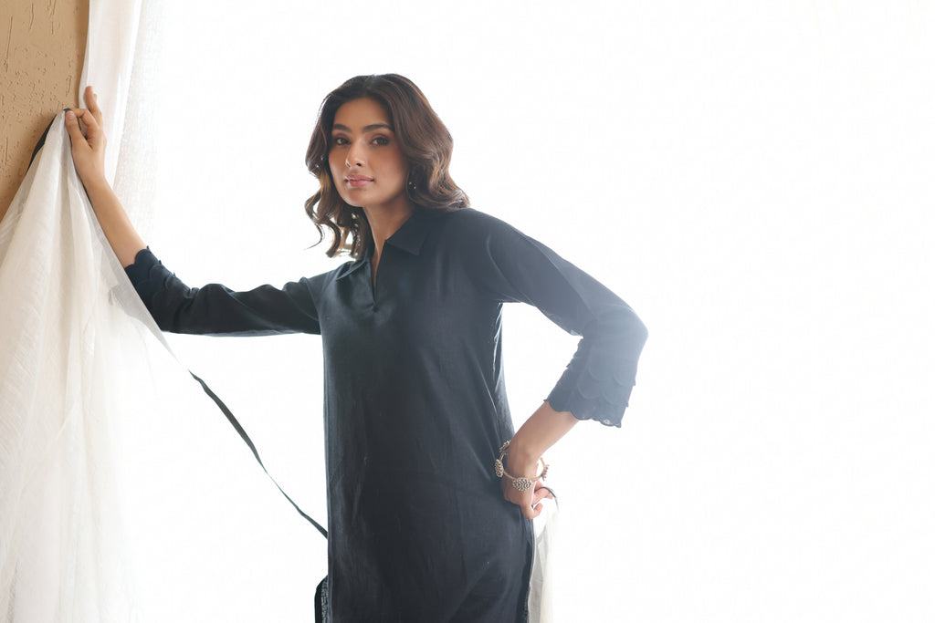 Nura Linen Kurta with Gul Leher Detailing - Black or Charcoal
