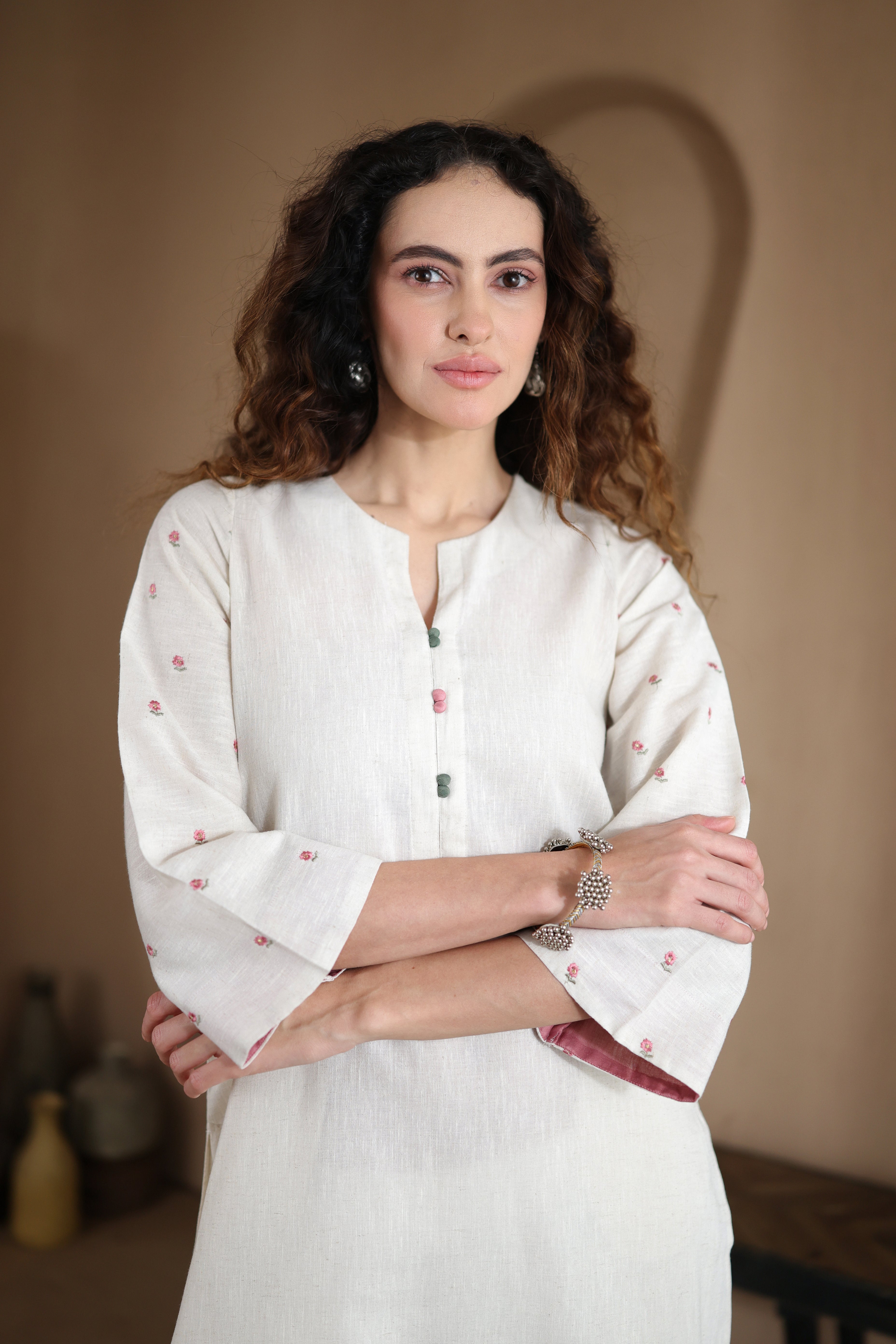 Nura Linen Kurta with Gul Booti Detailing - Light Buff or Black