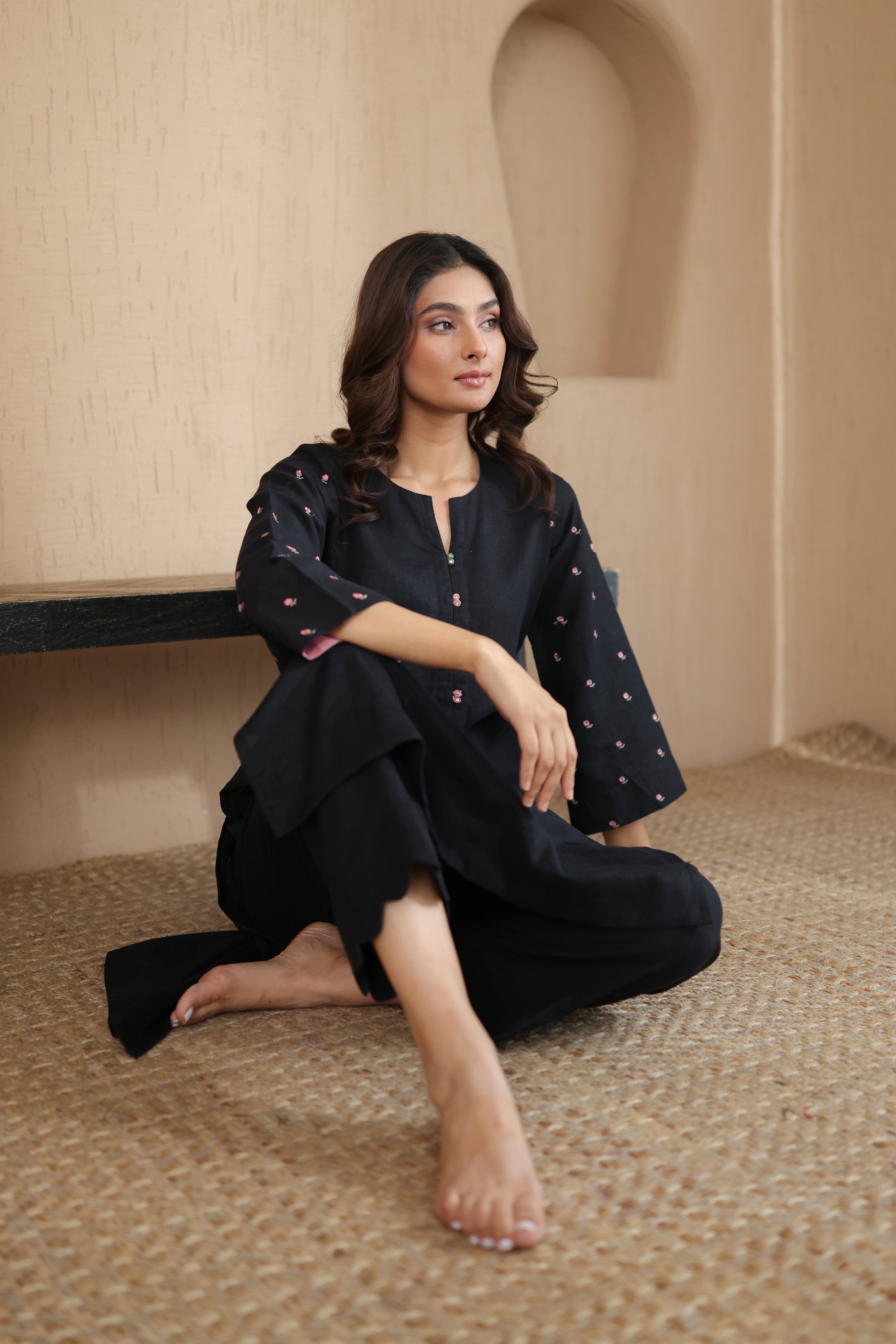 Nura Linen Kurta with Gul Booti Detailing - Light Buff or Black
