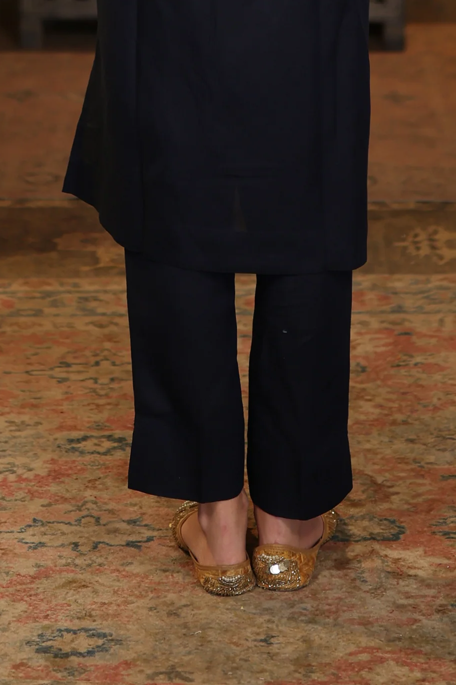 Nura Linen Straight Pants