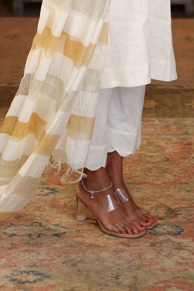 Nura Linen Scalloped Pants