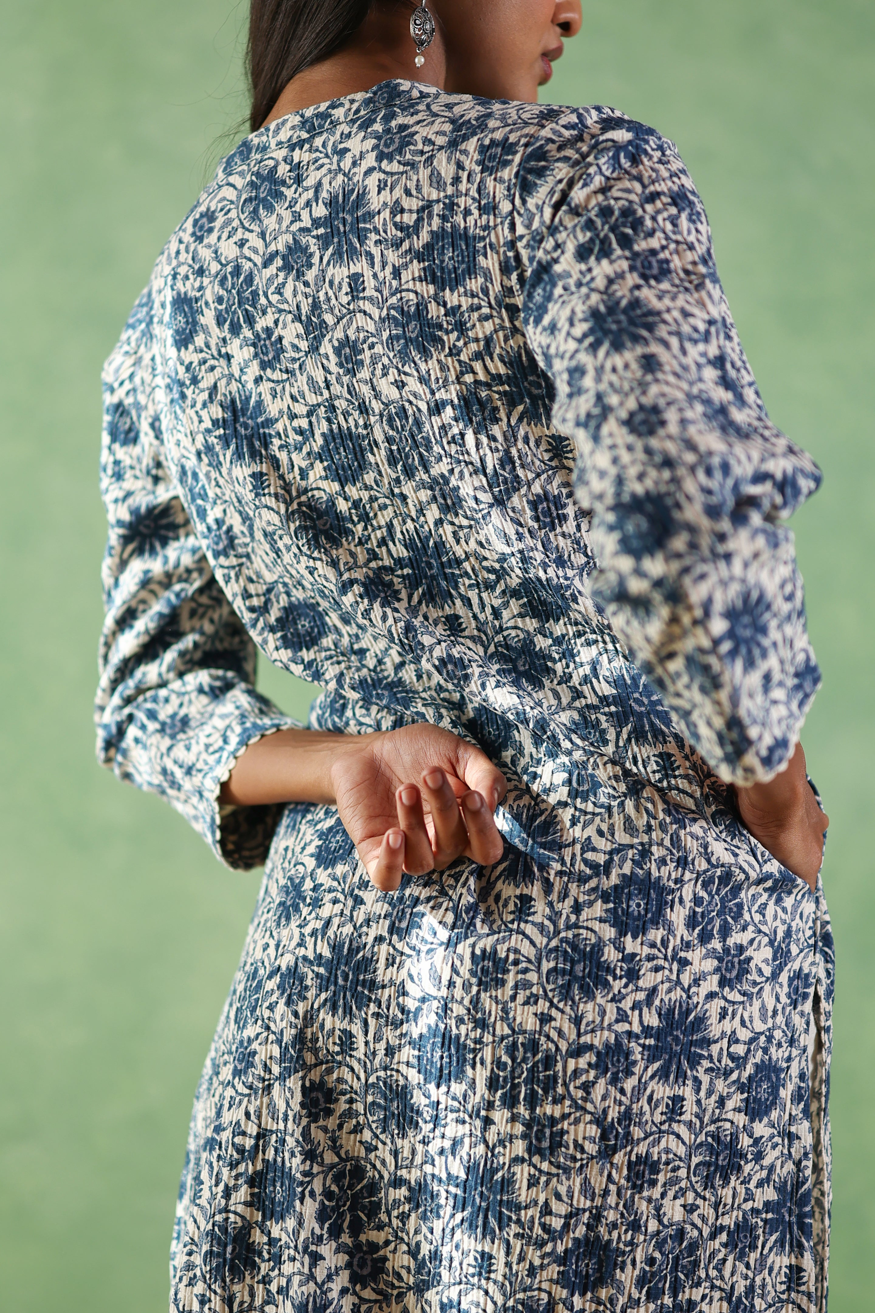 Afsana Linen Crepe Print Kurta - Blue